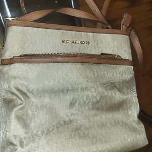 Michael kors beige crossbody bag